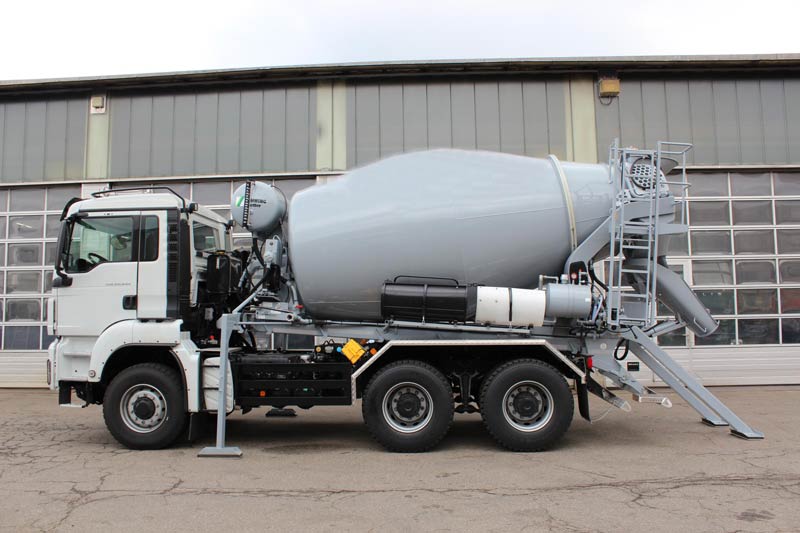Truck-mounted Cement Mixer